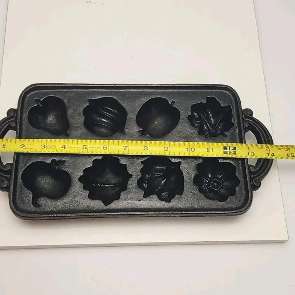 Cast Iron Fruit Leaf Mold Muffin Corn Bread Baking Pan 11.5” Heavy VTG
